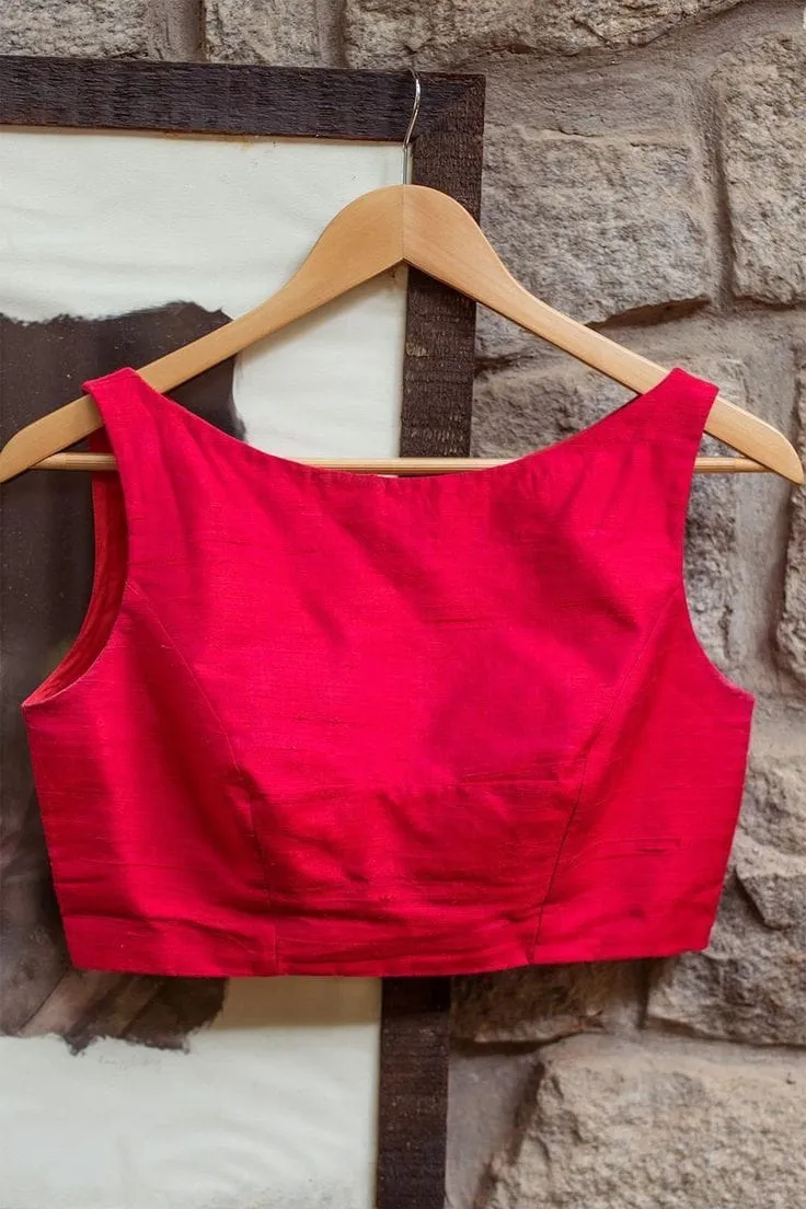 Elegant Sleeveless Red Silk Saree Blouse – Boat Neck, Ready-to-Wear Ethnic Blouse