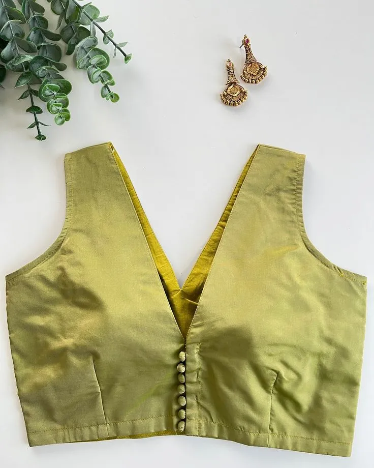Sleeveless Raw Silk Saree Blouse – Deep V-Neck Designer Blouse for Weddings