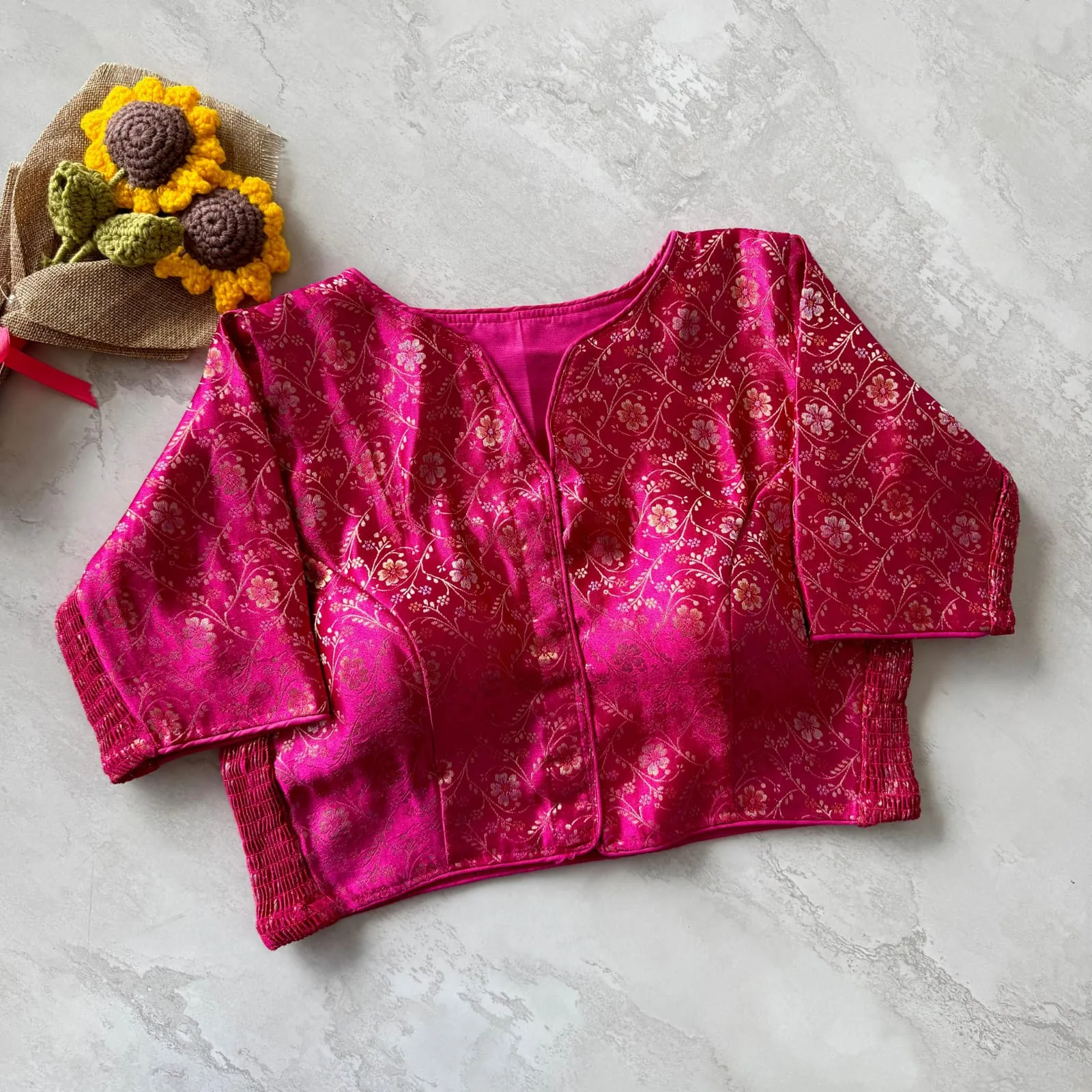 Banarasi Silk Stretchable Padded Saree Blouse - Image 5