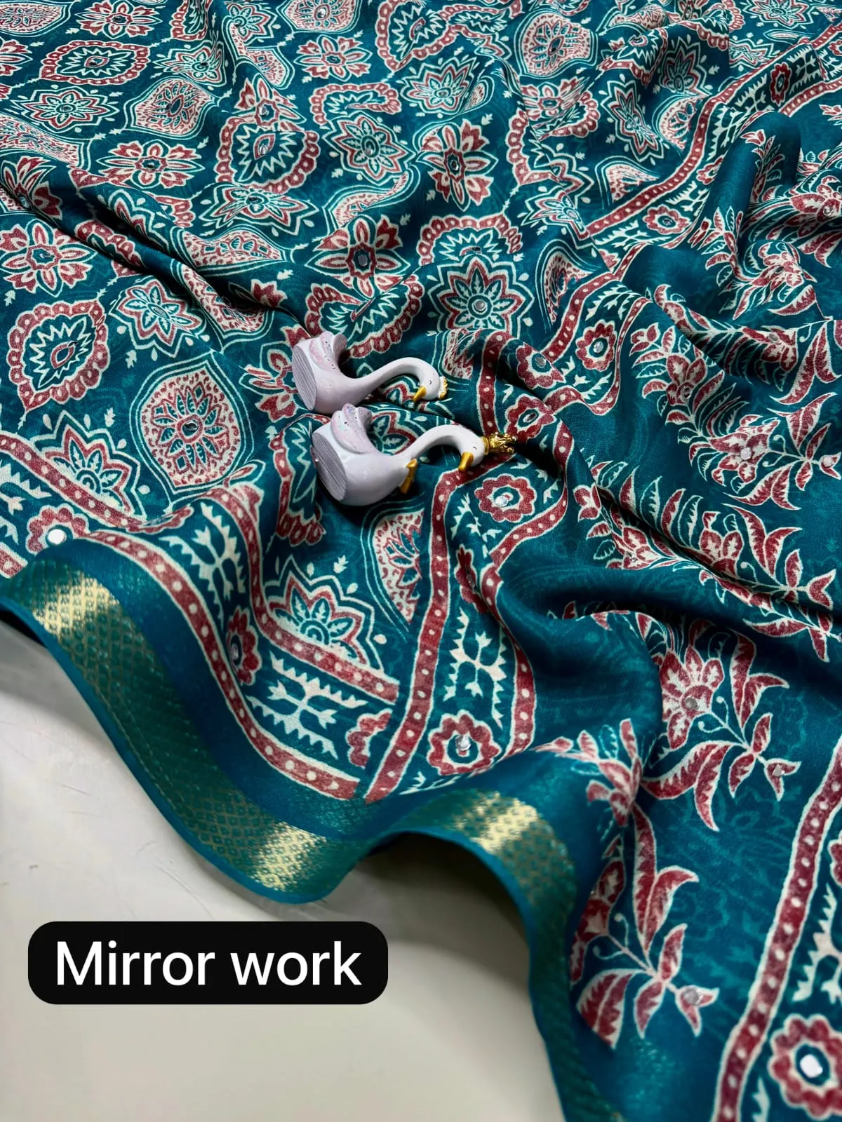 Lightweight Georgette Mirror Work Saree with Zari Border & Matching Blouse Piece - Image 9