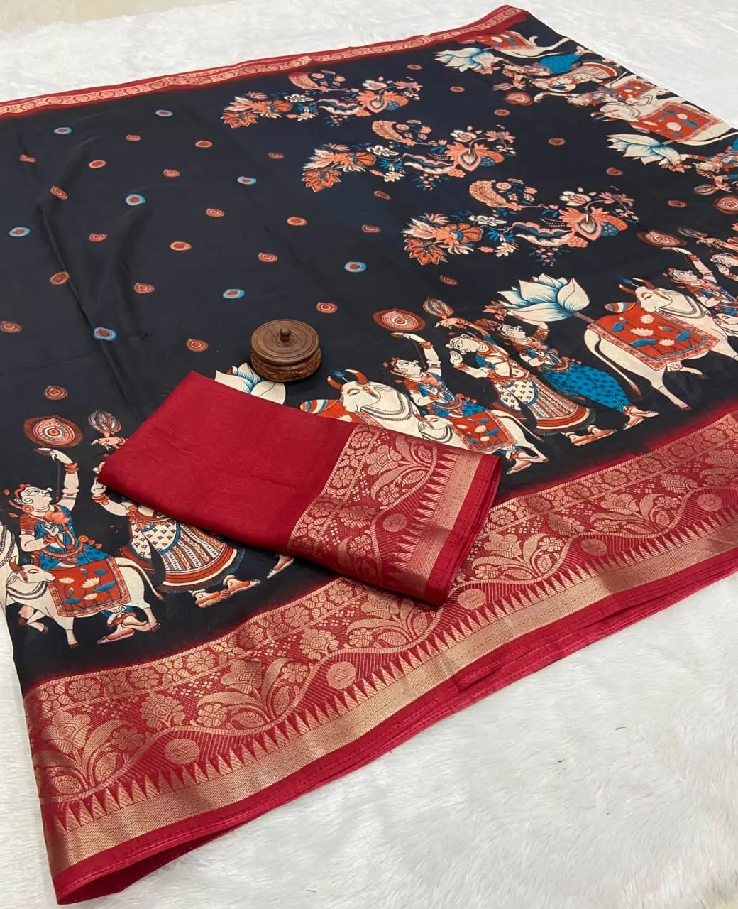 Pure Dola Viscose Kalamkari Pichwai Print Saree with Zari Patta Border & Tassels | Festive Wear - Image 2
