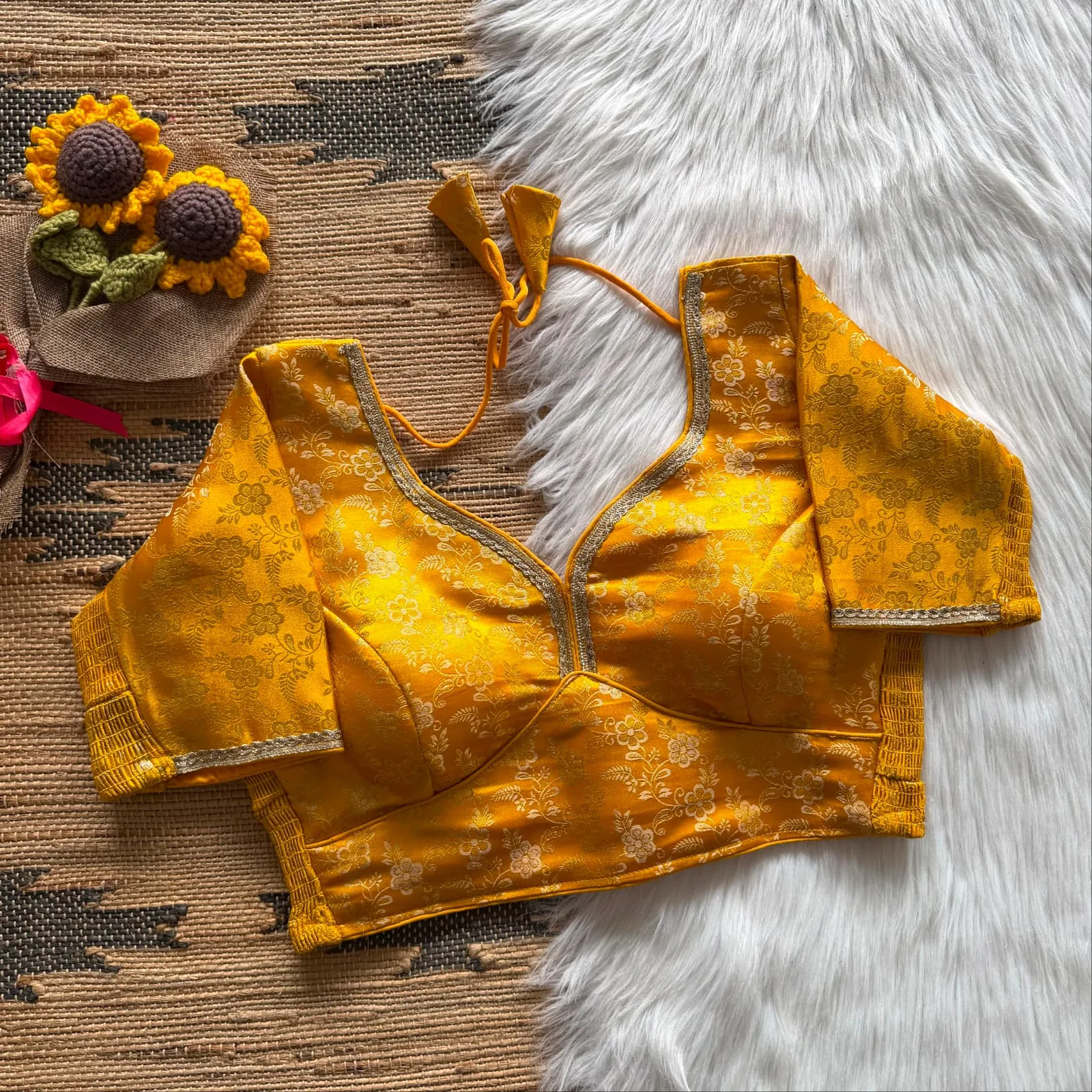 Stretchable Banarasi Borcade saree Blouse - Image 5