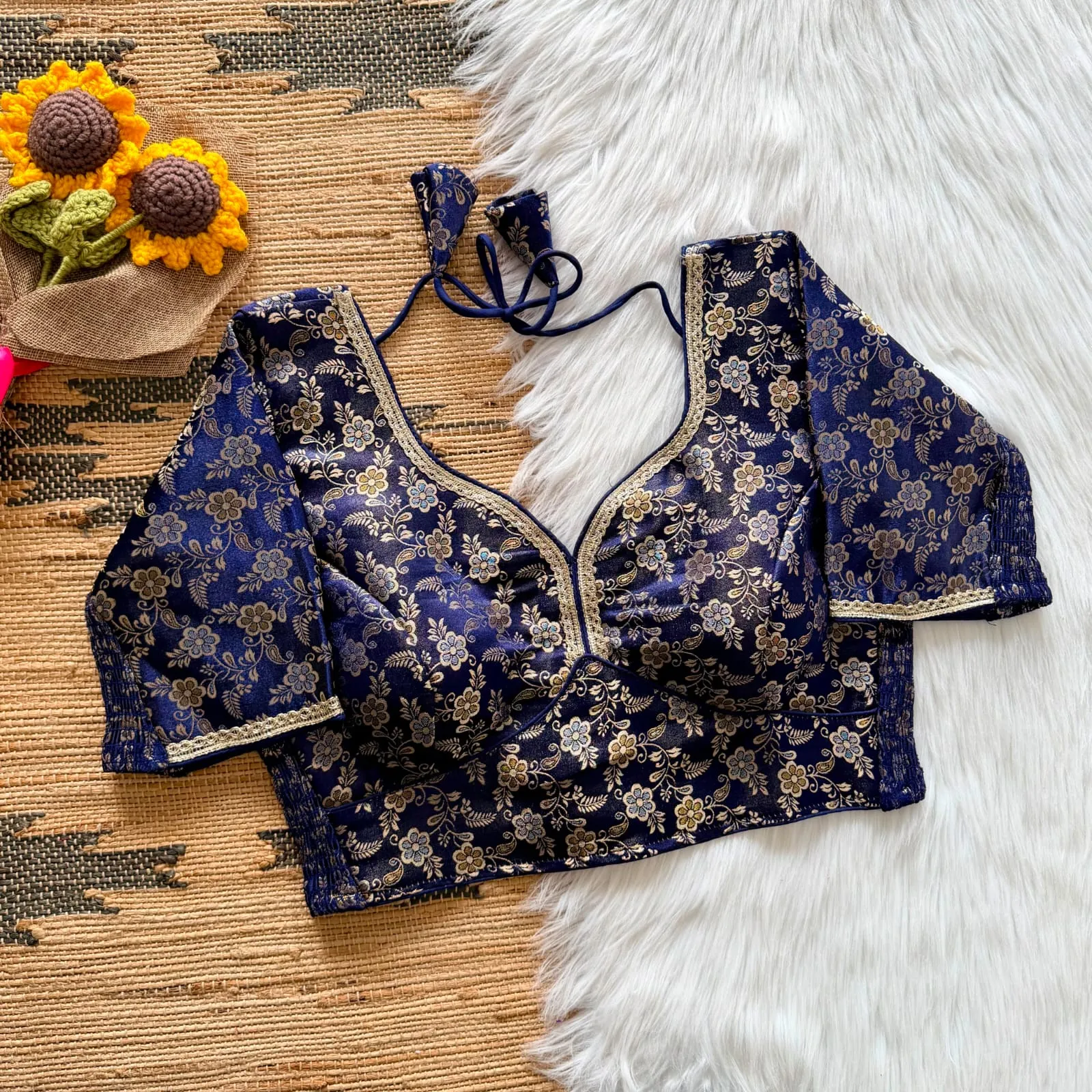 Stretchable Banarasi Borcade saree Blouse - Image 7