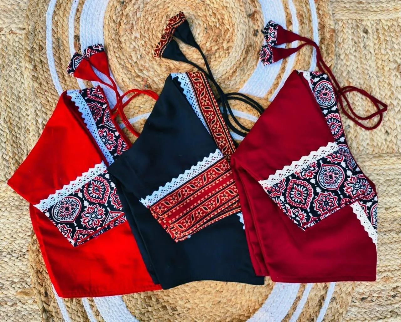 Wholesale Malai Cotton Ajrakh Print Lace V-Neck Blouse – Front Open Non-Padded Saree Blouse with Glass Sleeves (Free Size 32–44)