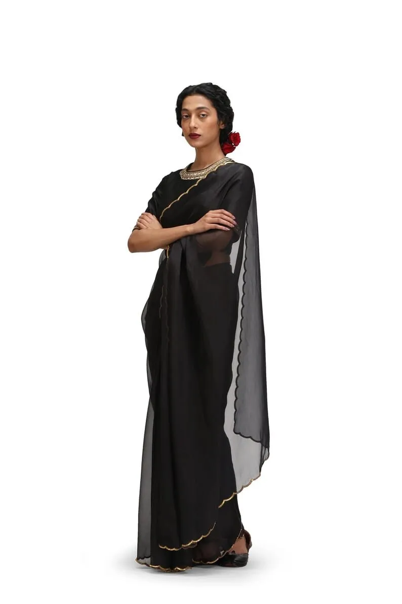 Black Organza Saree with Gold Scalloped Border & Raw Silk Blouse | Handcrafted Zardozi Work Party Wear Saree Set Wholesale - Image 8