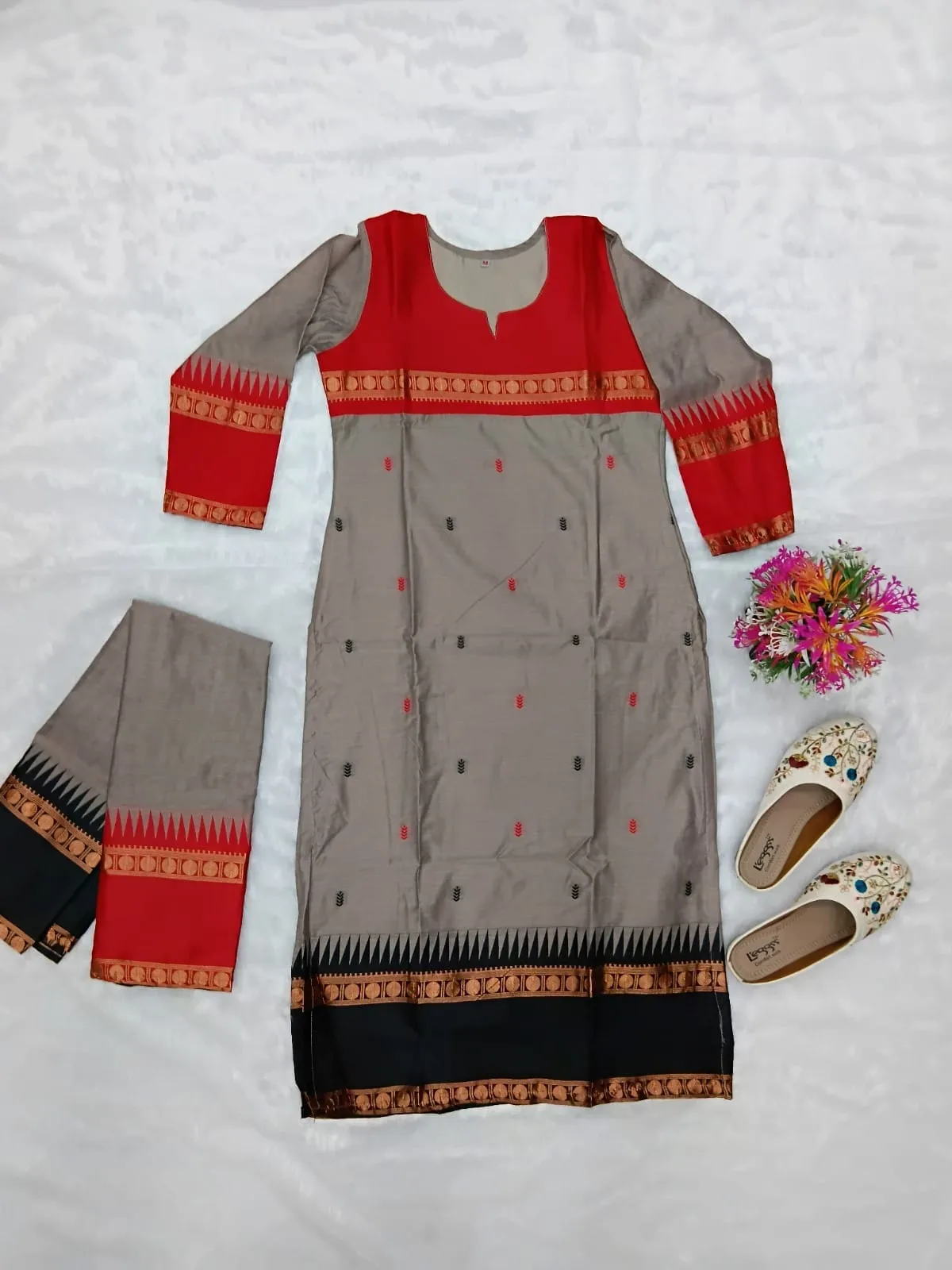 Women Kanchi Cotton Kurti Dupatta Set V-Neck Ethnic Suit - Image 9